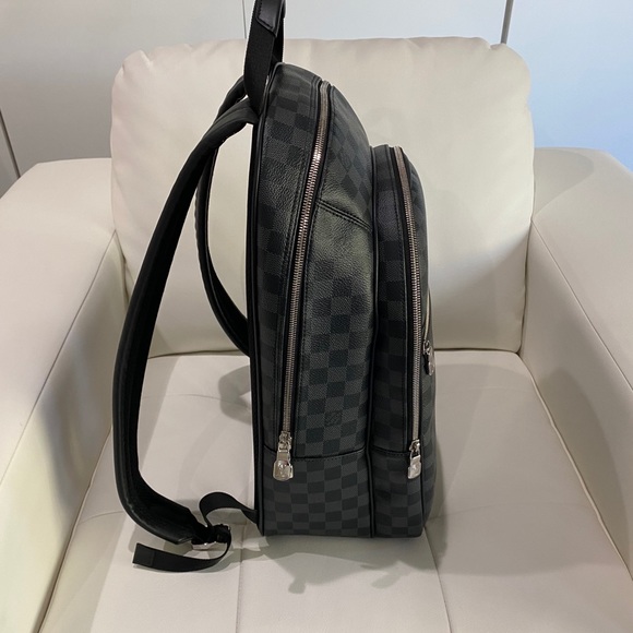 SOLD Men’s Louis Vuitton Michael Backpack + Shoes - Picture 6 of 15